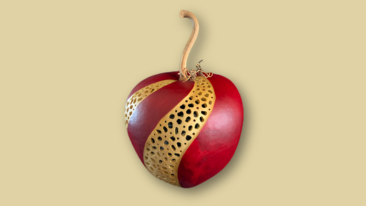 Let's Make an Apple by Dar Saucedo (9/25 1pm-4pm)