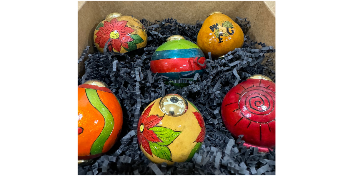 Suzanne's Gourd Art and More - Welburn Gourd Farm