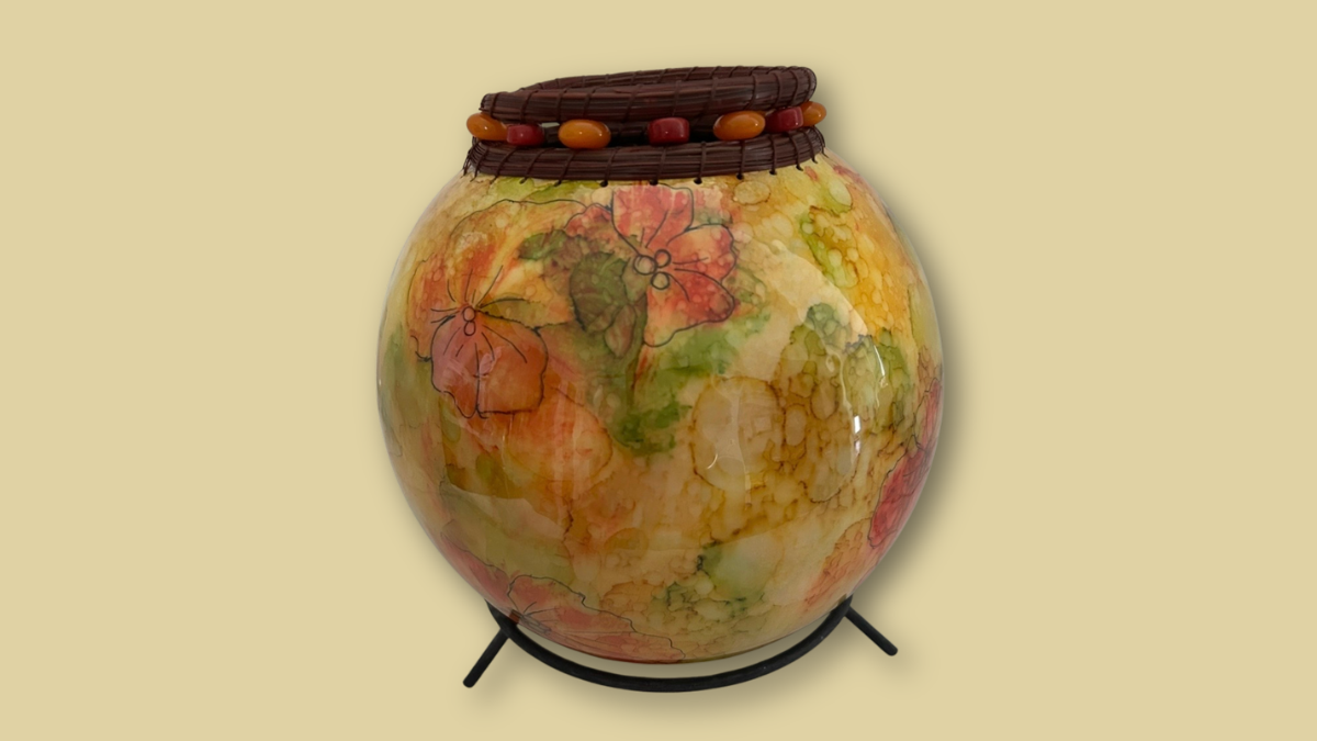 Unique Flower Vase by Robin Bryson (9/25 9am-4pm) - Welburn Gourd Farm
